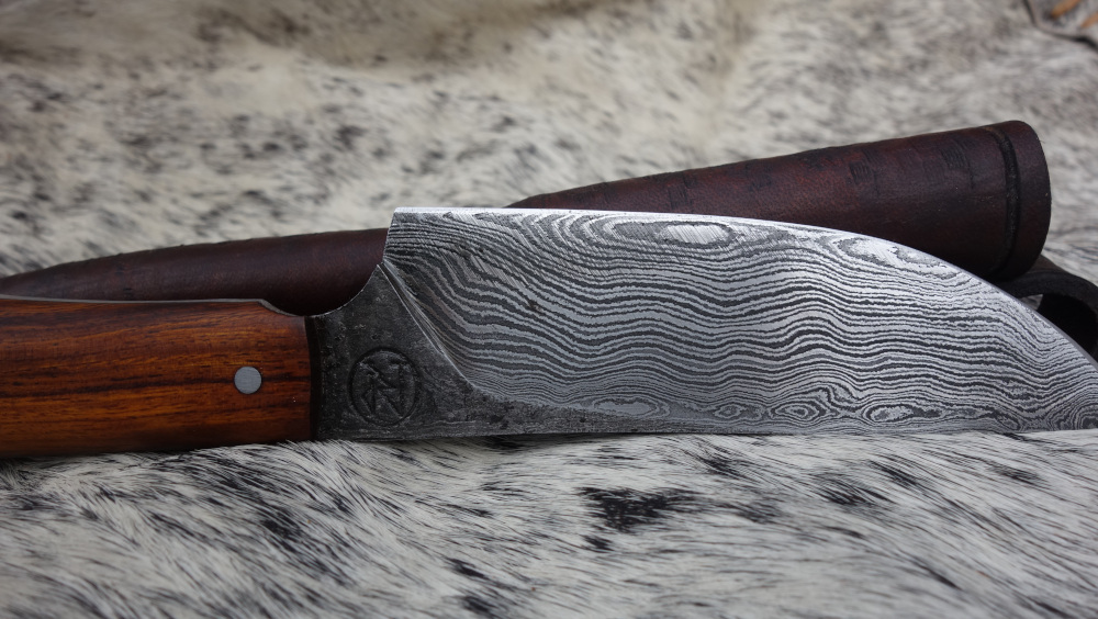 Couteau de chasse Damas (282 couches)et  bois de fer d'Arizona